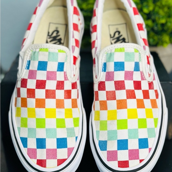Checkered Slip On Vans - Picture 12 of 12